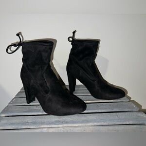 Suede boots